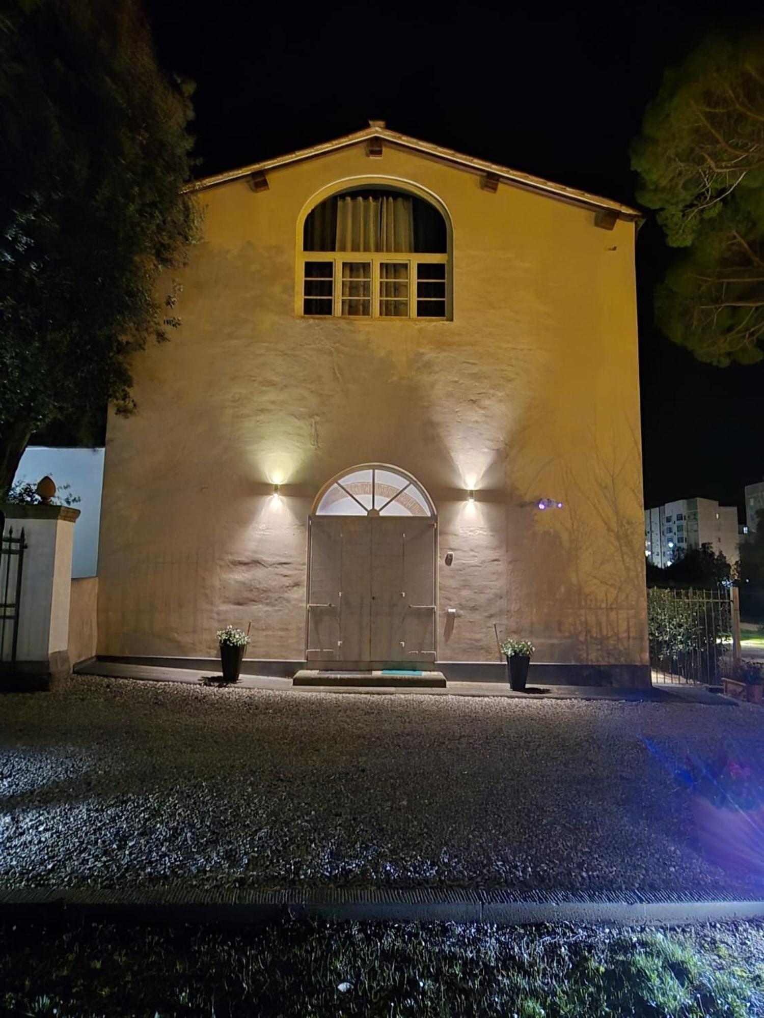 La Villa Apartments Tinaia - Excellent For Sardegna & Corsica - 6-8 Beds - Private Parking Included With Camera Livorno Luaran gambar