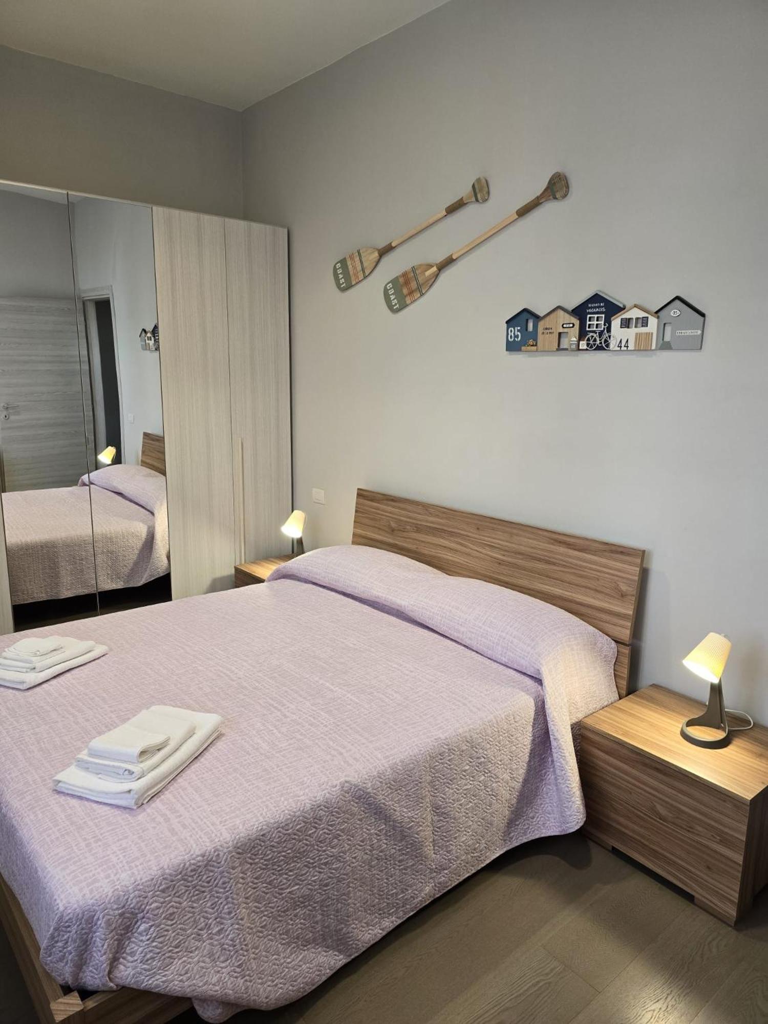La Villa Apartments Tinaia - Excellent For Sardegna & Corsica - 6-8 Beds - Private Parking Included With Camera Livorno Luaran gambar
